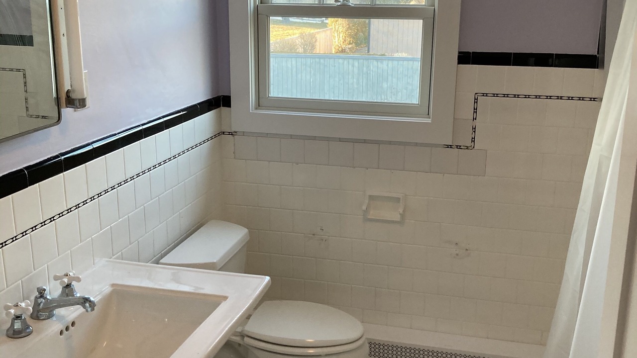 Photo of Bathroom in Easton's Point