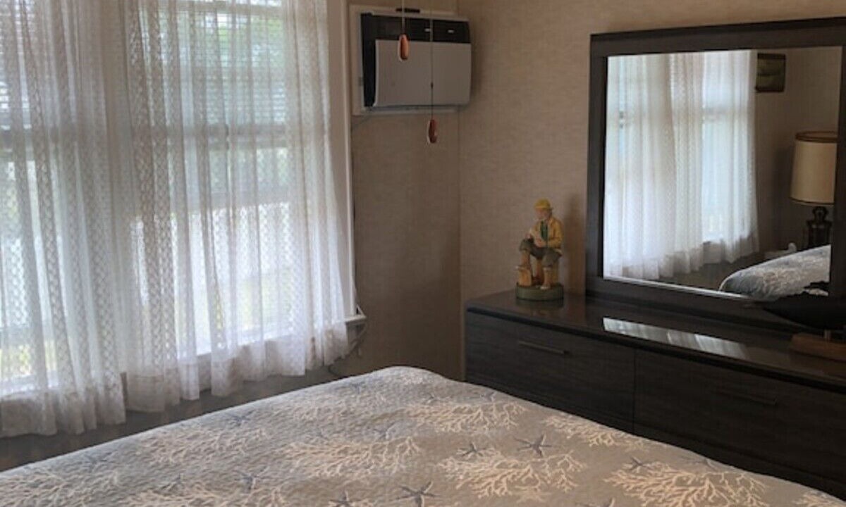 Photo of Bedroom in Noyack