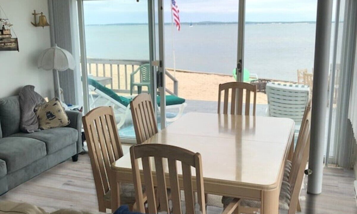 Photo of Livingroom in Noyack