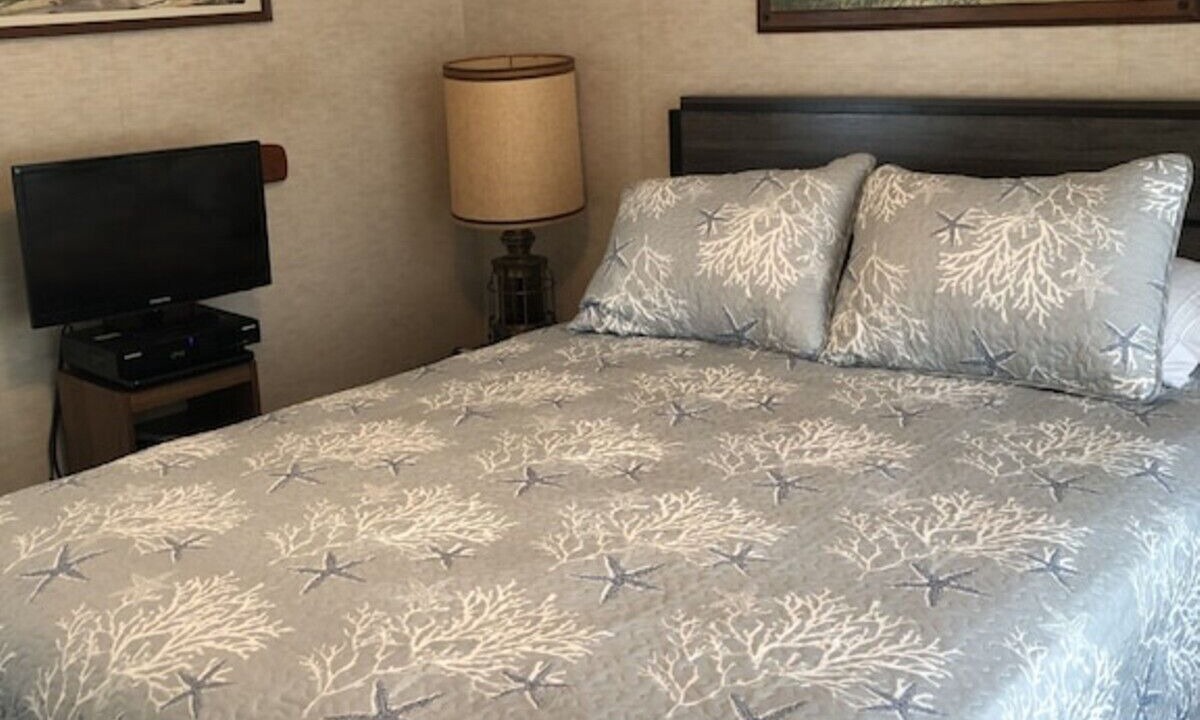 Photo of Bedroom in Noyack