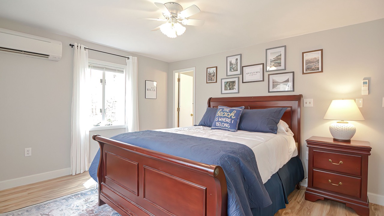 Photo of Bedroom in Lake Arrowhead
