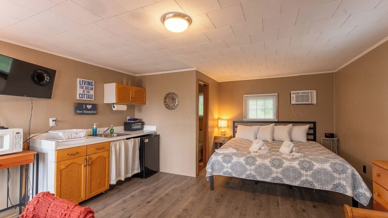 Photo of Bedroom in Weirs Beach