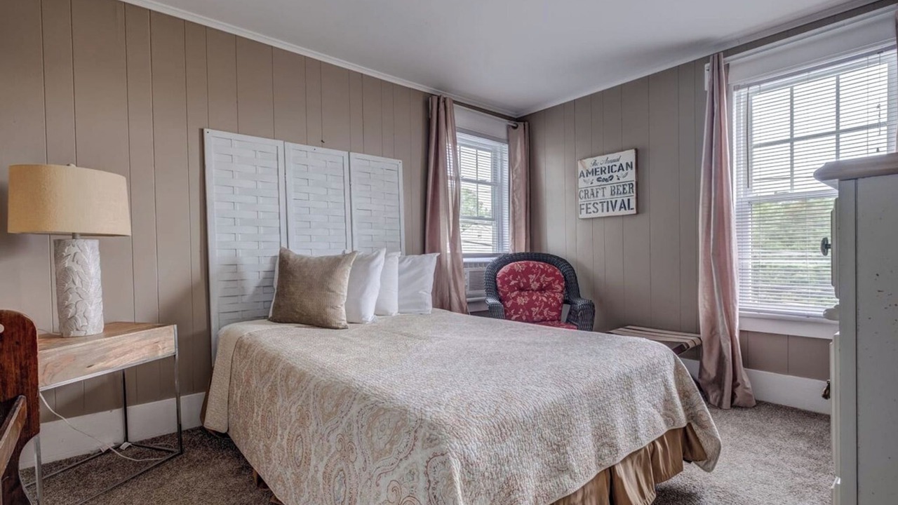 Photo of Bedroom in Weirs Beach