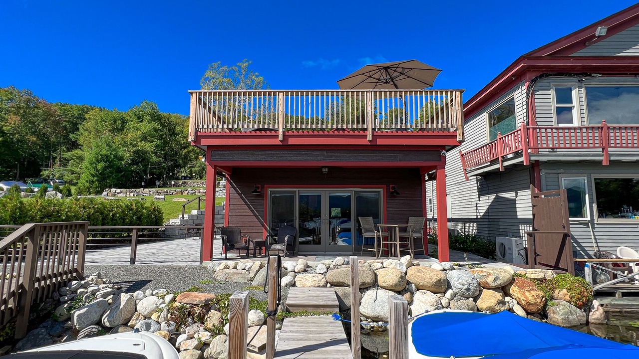 Photo of Patio Balcony in Bolton Landing