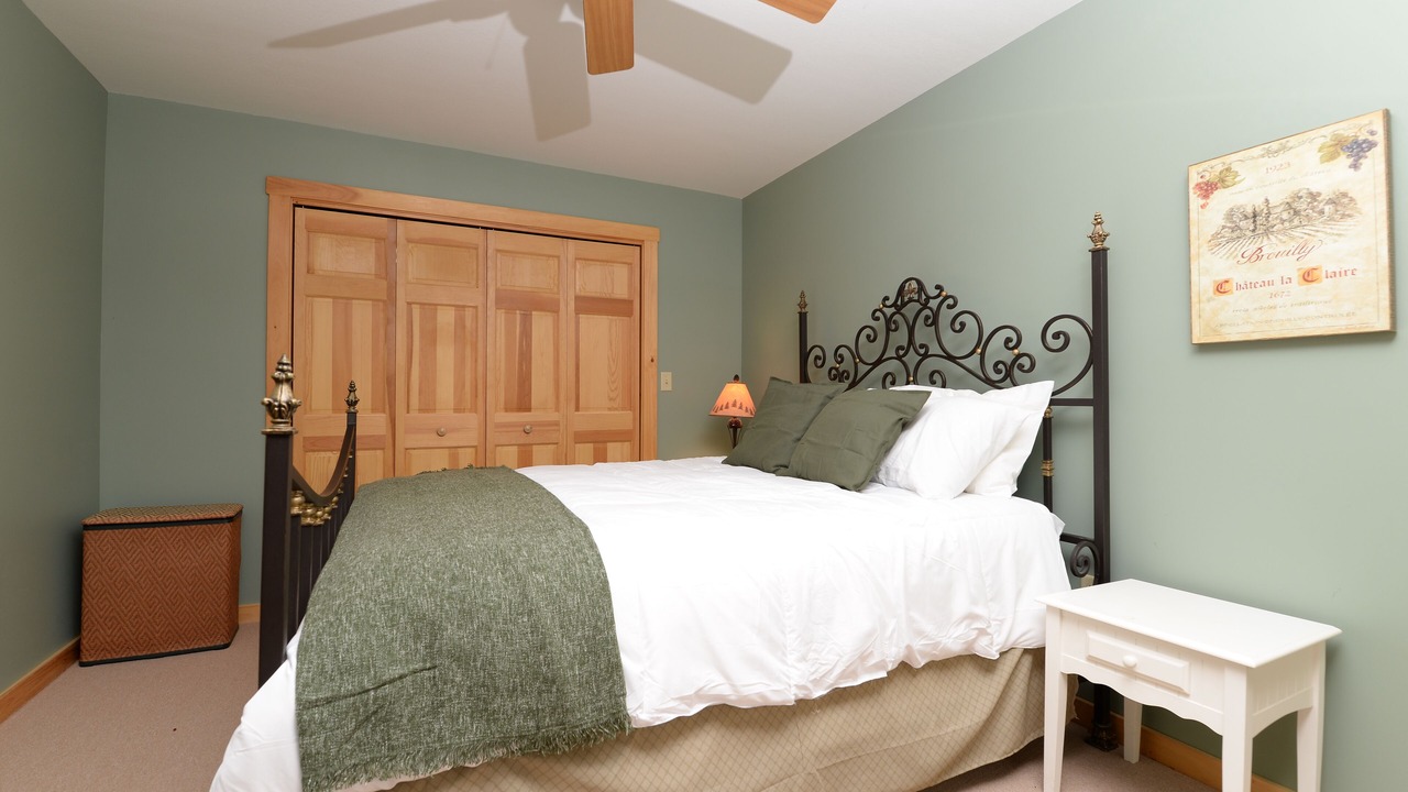 Photo of Bedroom in Eidelweiss Village