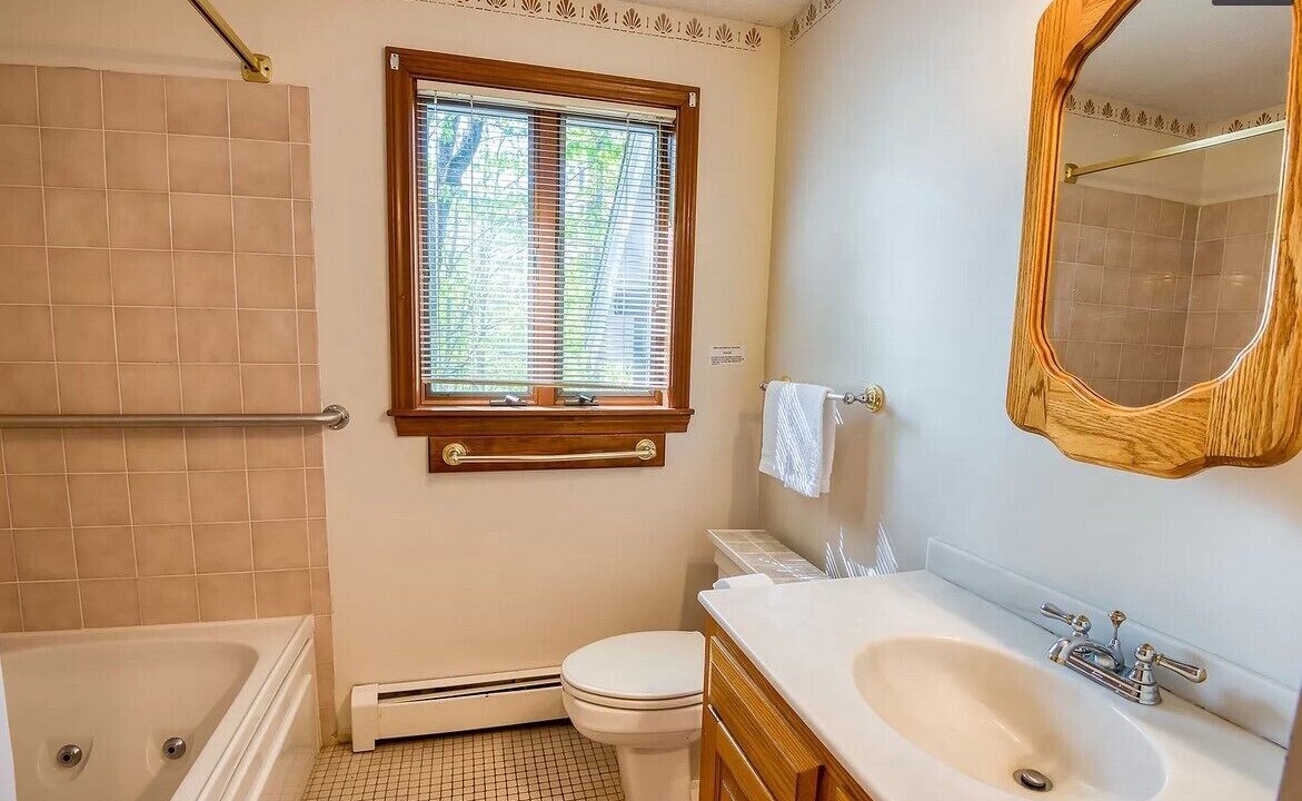 Photo of Bathroom in Bartlett