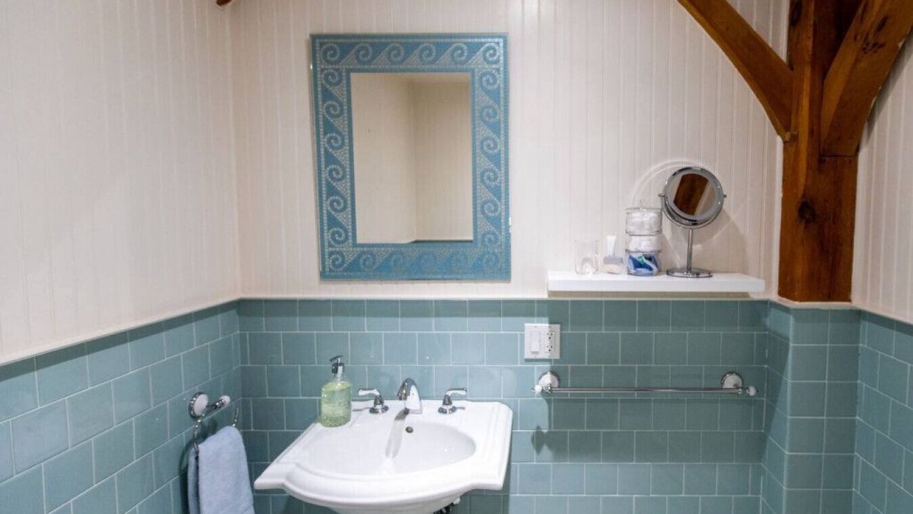 Photo of Bathroom in Middletown