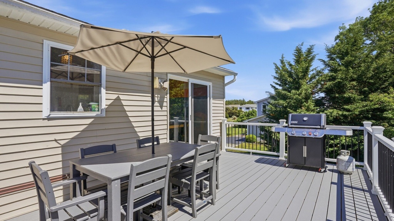Photo of Outdoor in Eastward Look