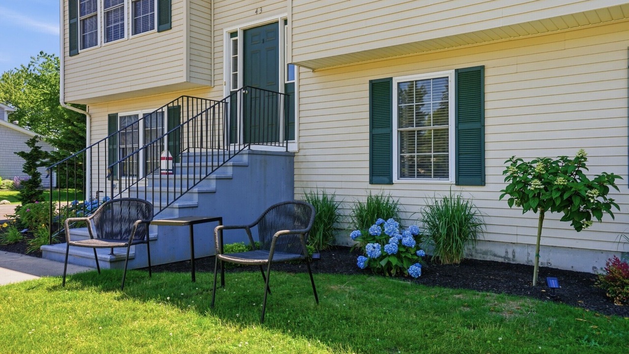 Photo of Outdoor in Eastward Look