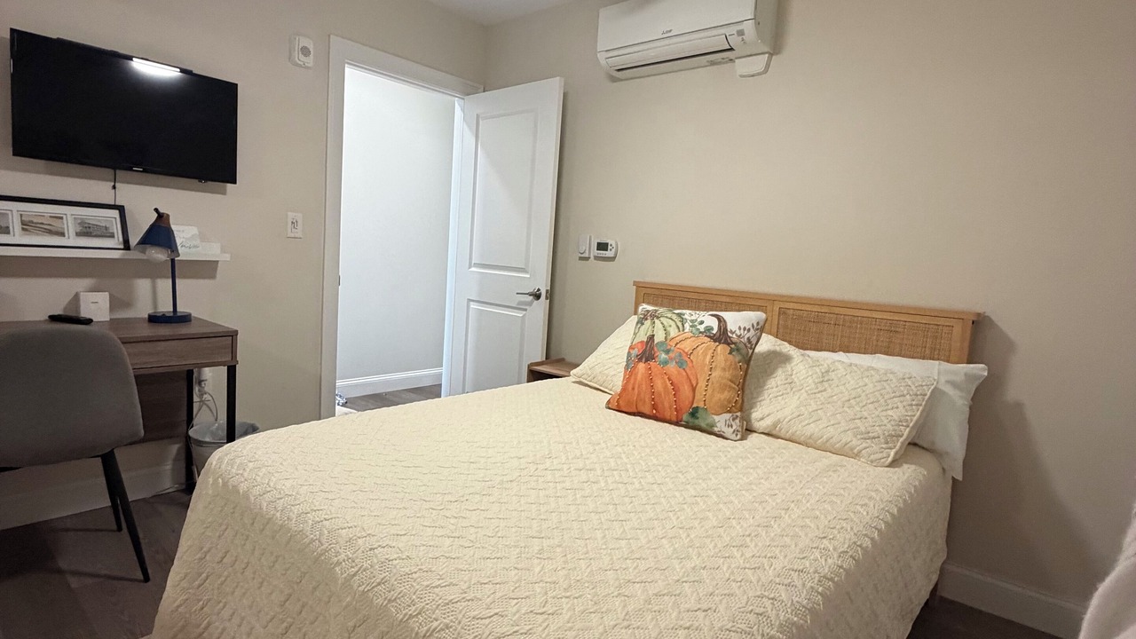 Photo of Bedroom in Hampton