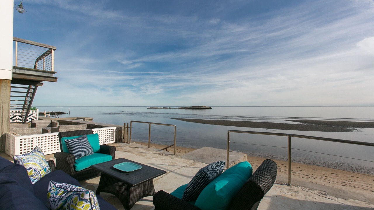 Photo of Patio Balcony in Westbrook Center