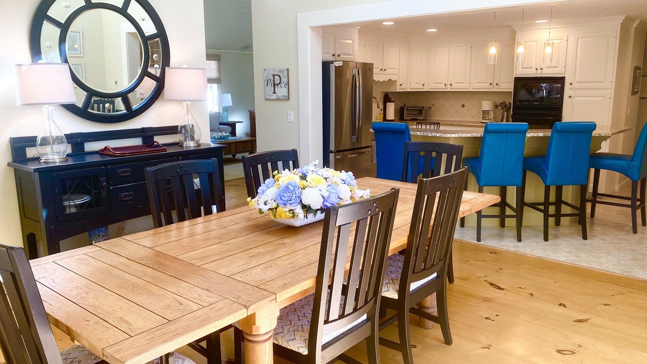 Photo of Livingroom in Mashpee