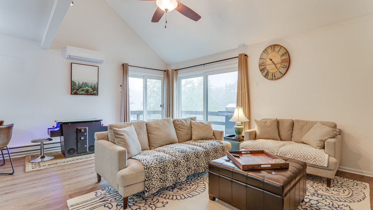 Photo of Livingroom in Village at Camelback