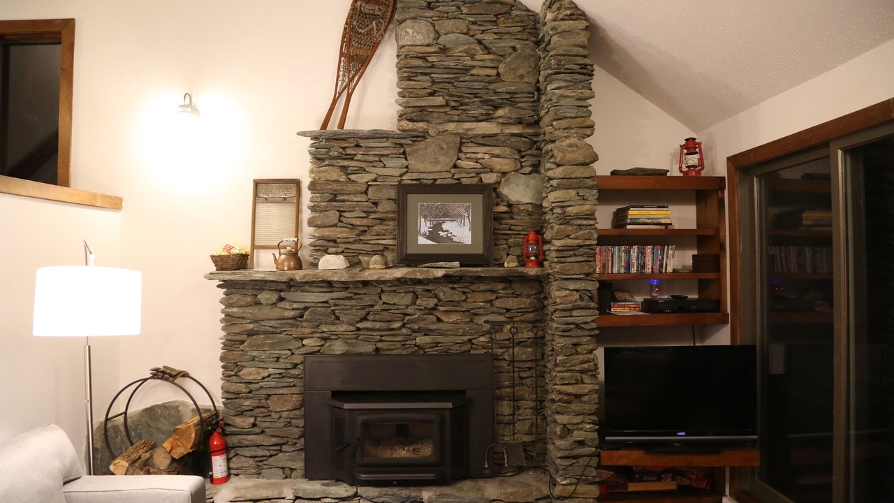 Photo of Livingroom in Bethel