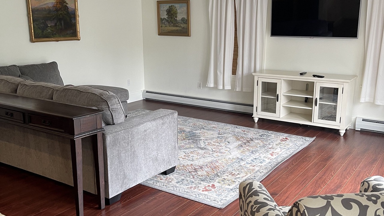Photo of Livingroom in Meredith