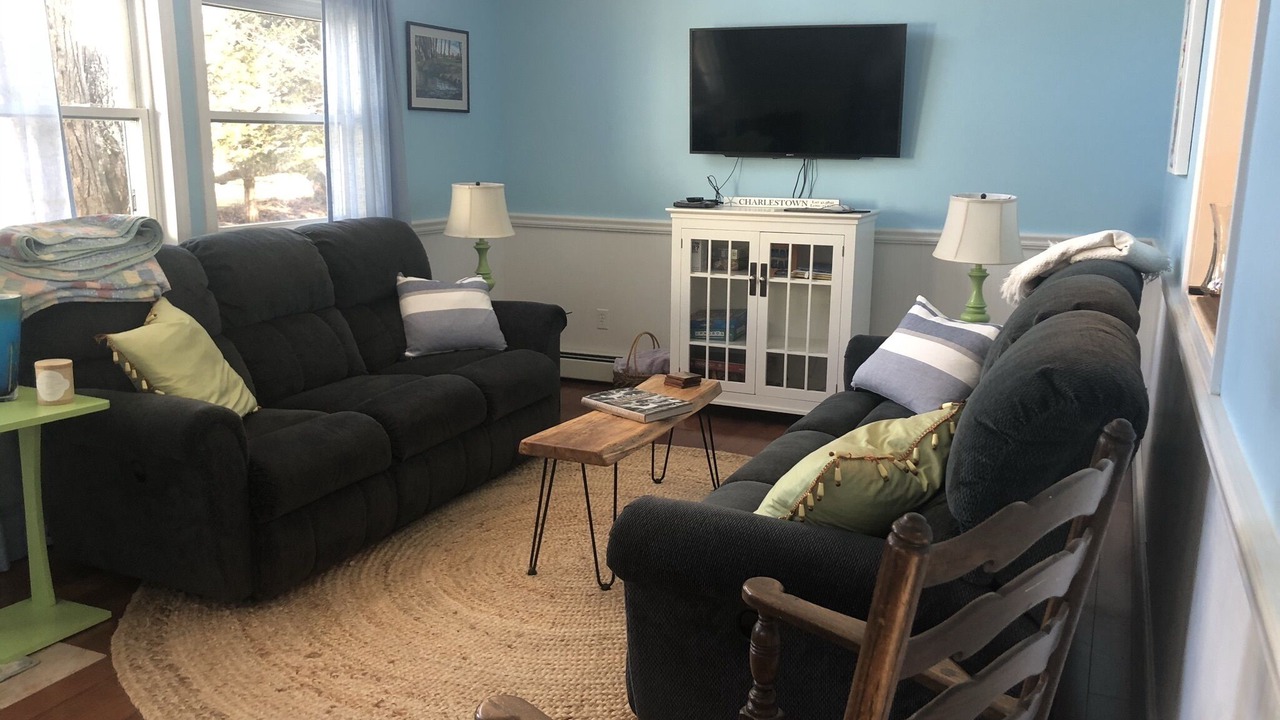Photo of Livingroom in Charlestown