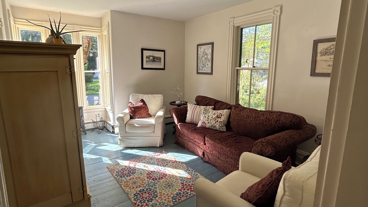 Photo of Livingroom in Franklin