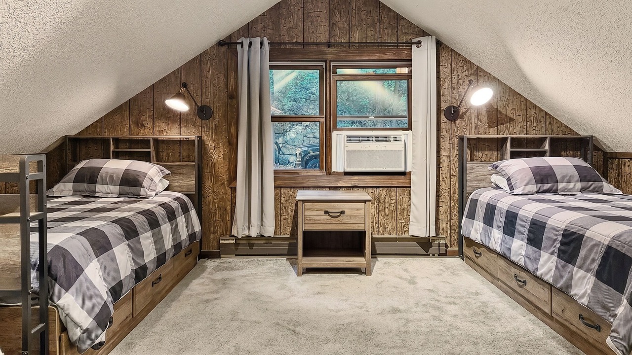 Photo of Bedroom in Chester Shores