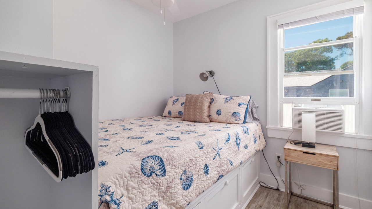 Photo of Bedroom in East Marion