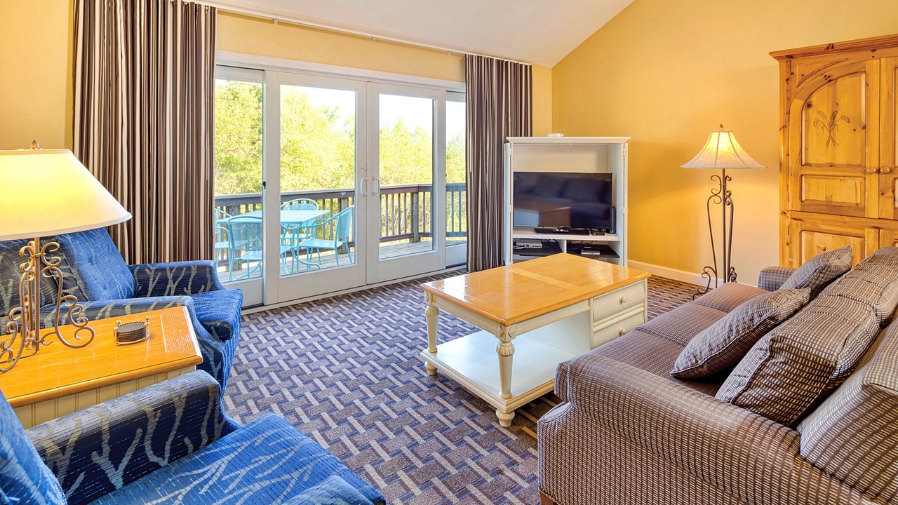 Photo of Livingroom in Jamestown