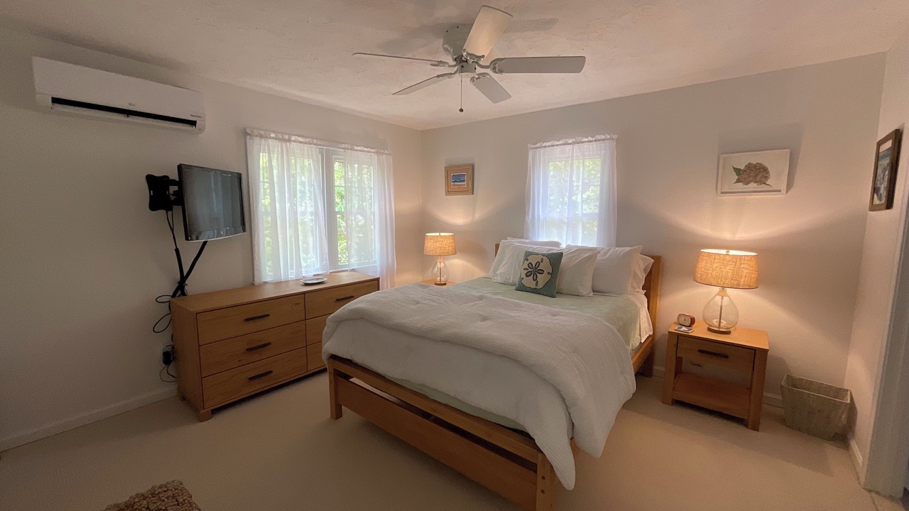 Photo of Bedroom in Katama