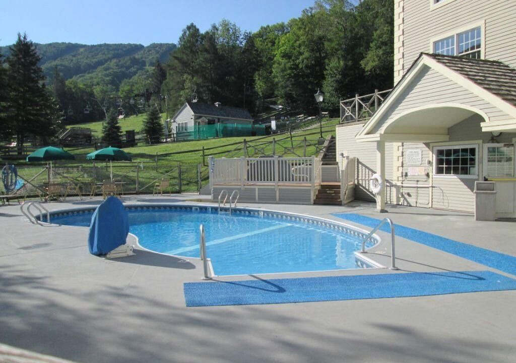 Photo of Outdoor in Hancock