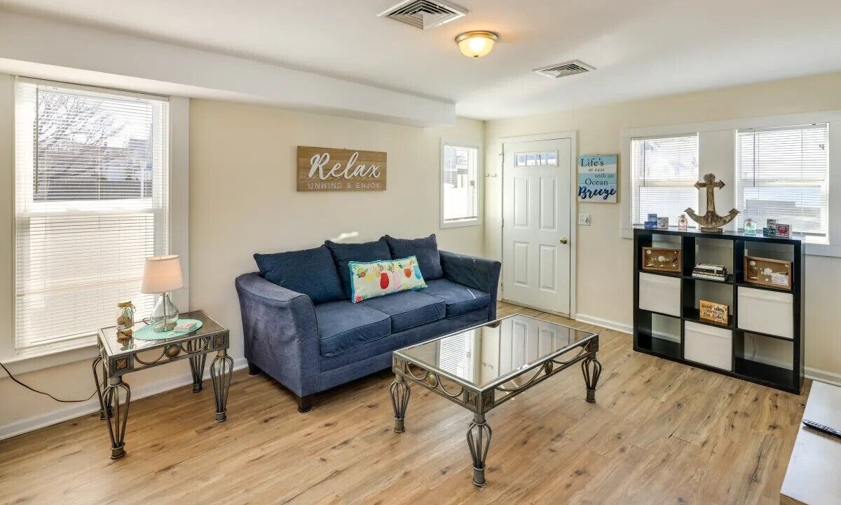 Photo of Livingroom in Milford
