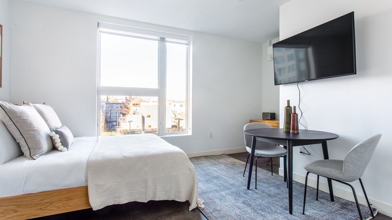 Photo of Bedroom in Central Square