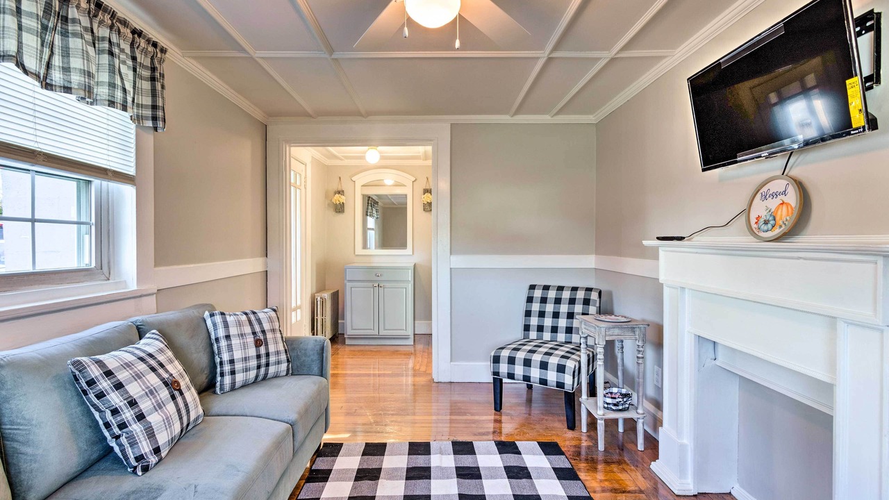 Photo of Livingroom in Newport