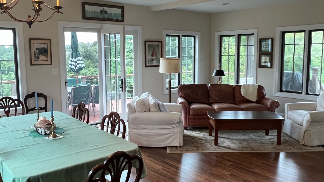 Photo of Livingroom in Middletown