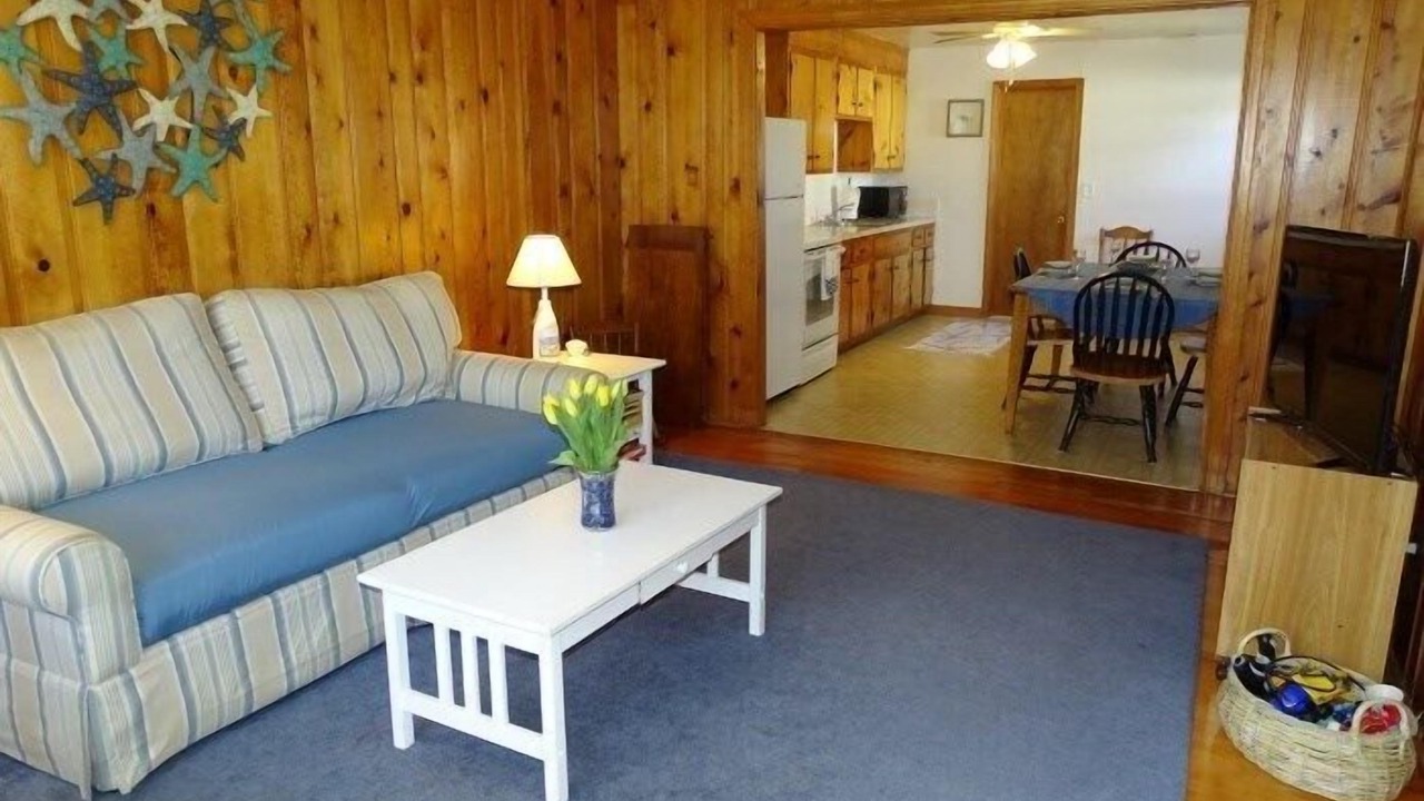 Photo of Livingroom in Bass River