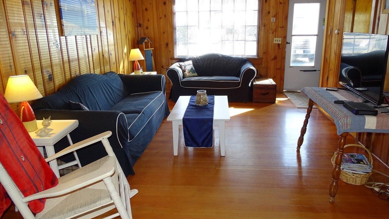 Photo of Livingroom in Bass River