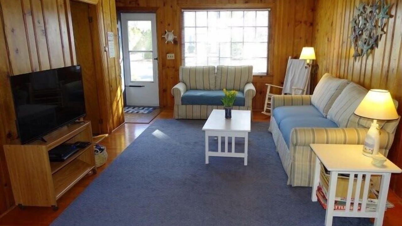 Photo of Livingroom in Bass River