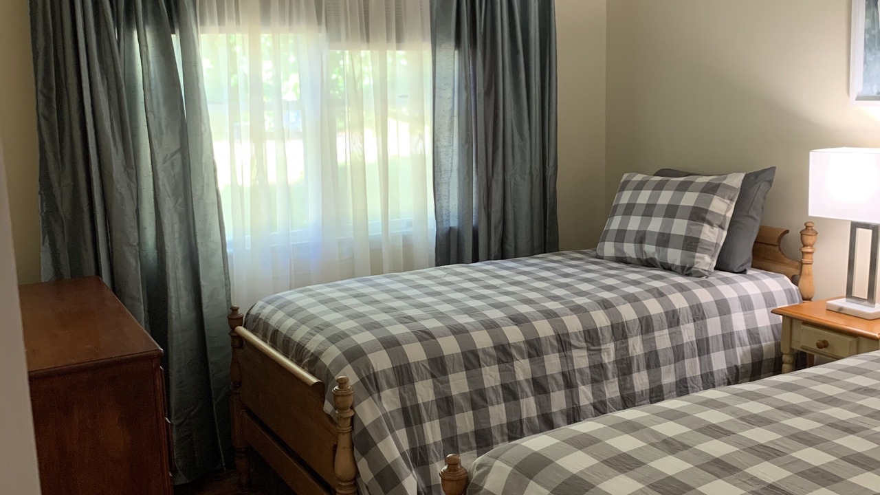 Photo of Bedroom in Cutchogue