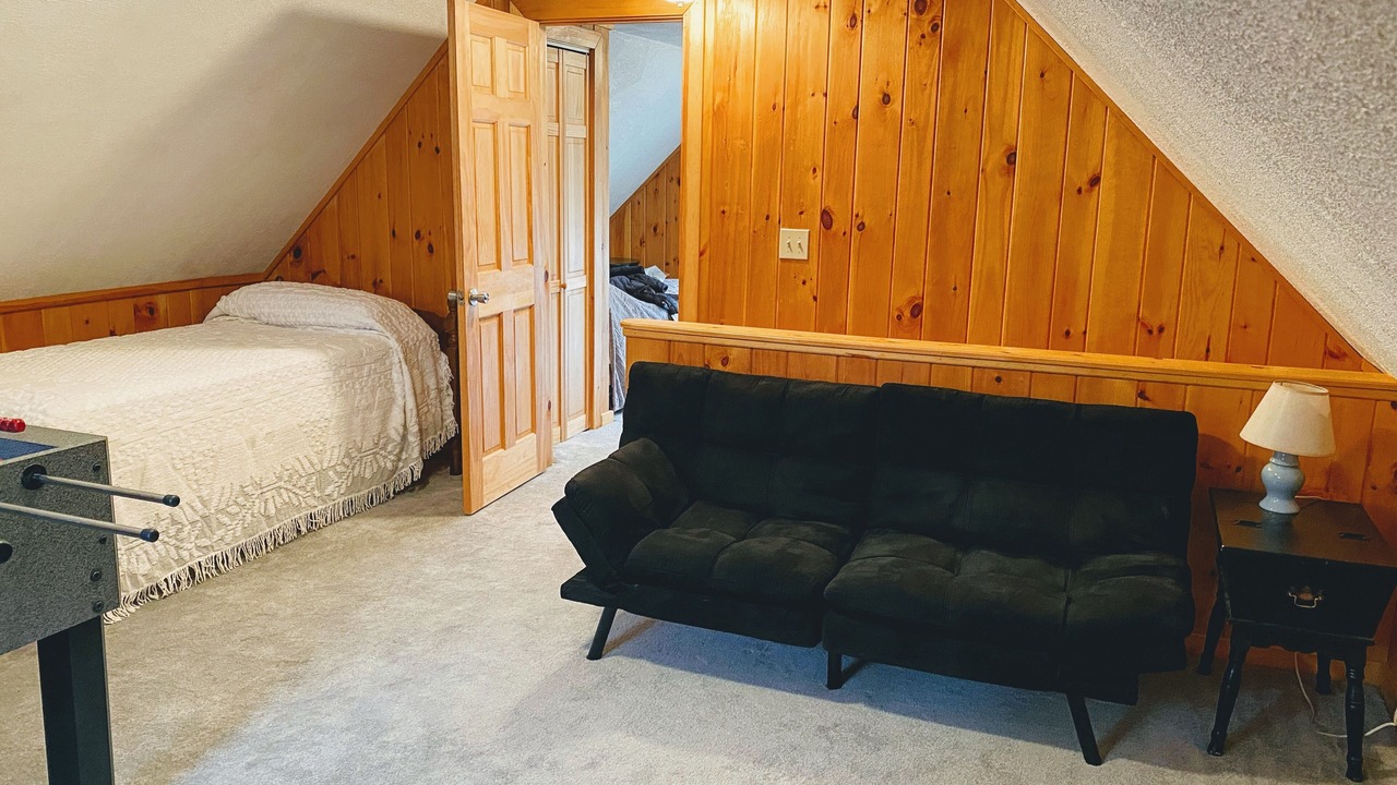 Photo of Bedroom in Moultonborough