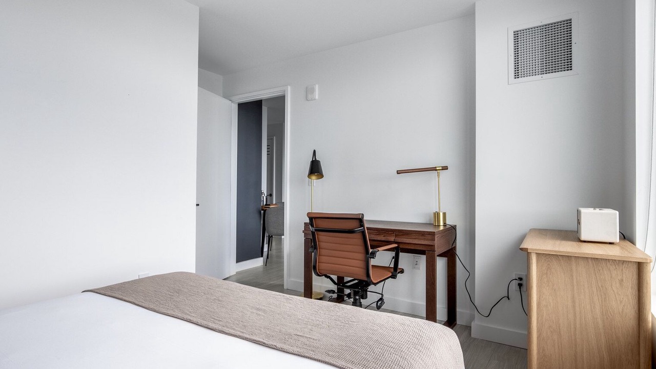 Photo of Bedroom in Seaport District
