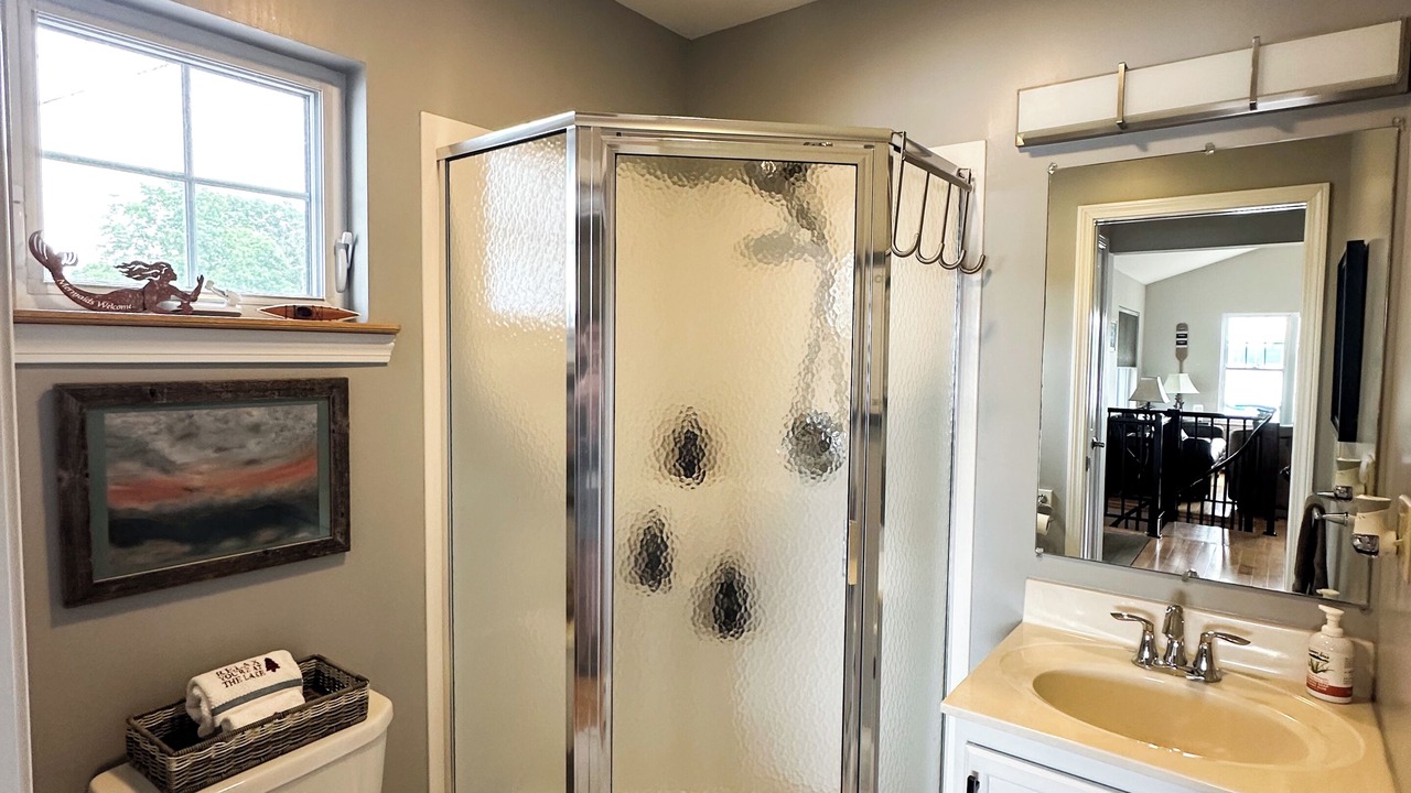 Photo of Bathroom in Malletts Bay