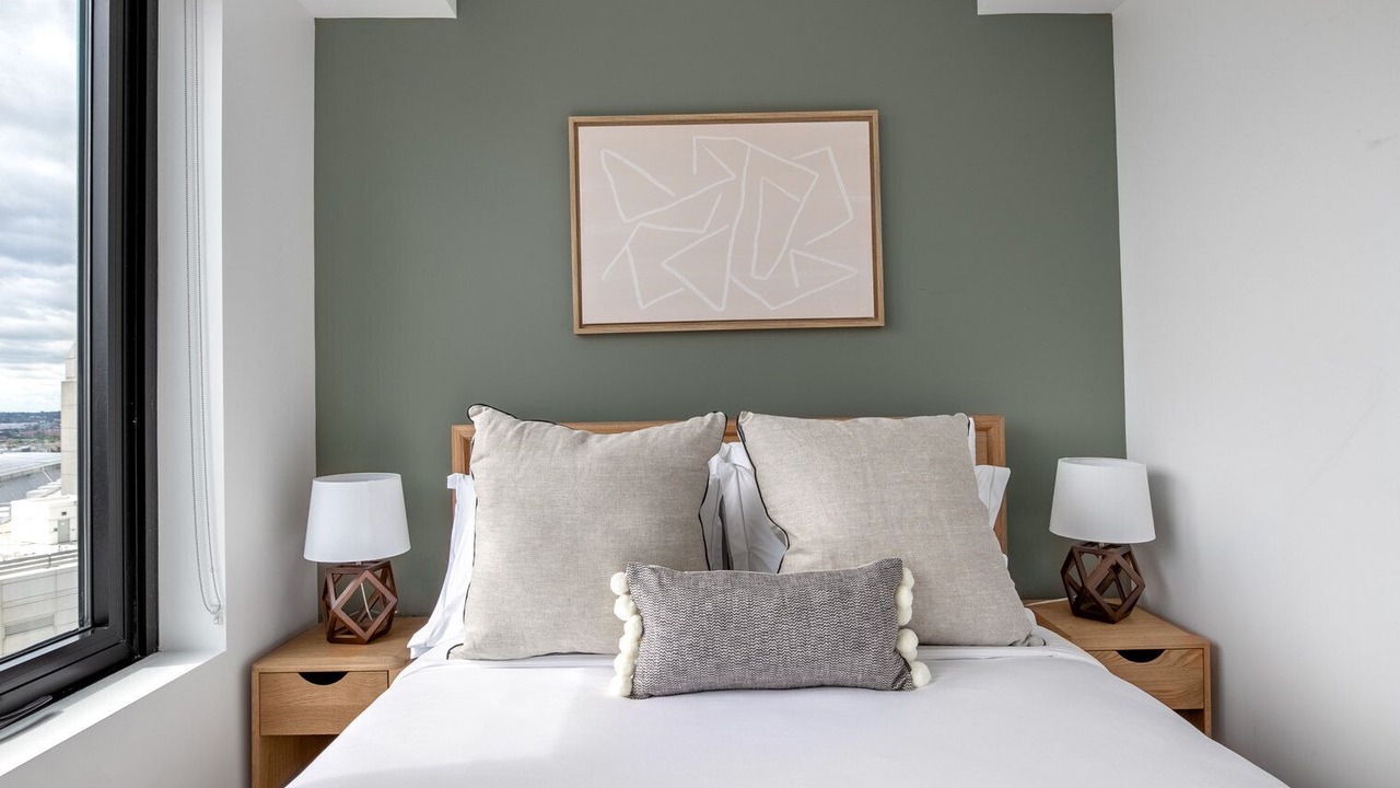 Photo of Bedroom in Seaport District
