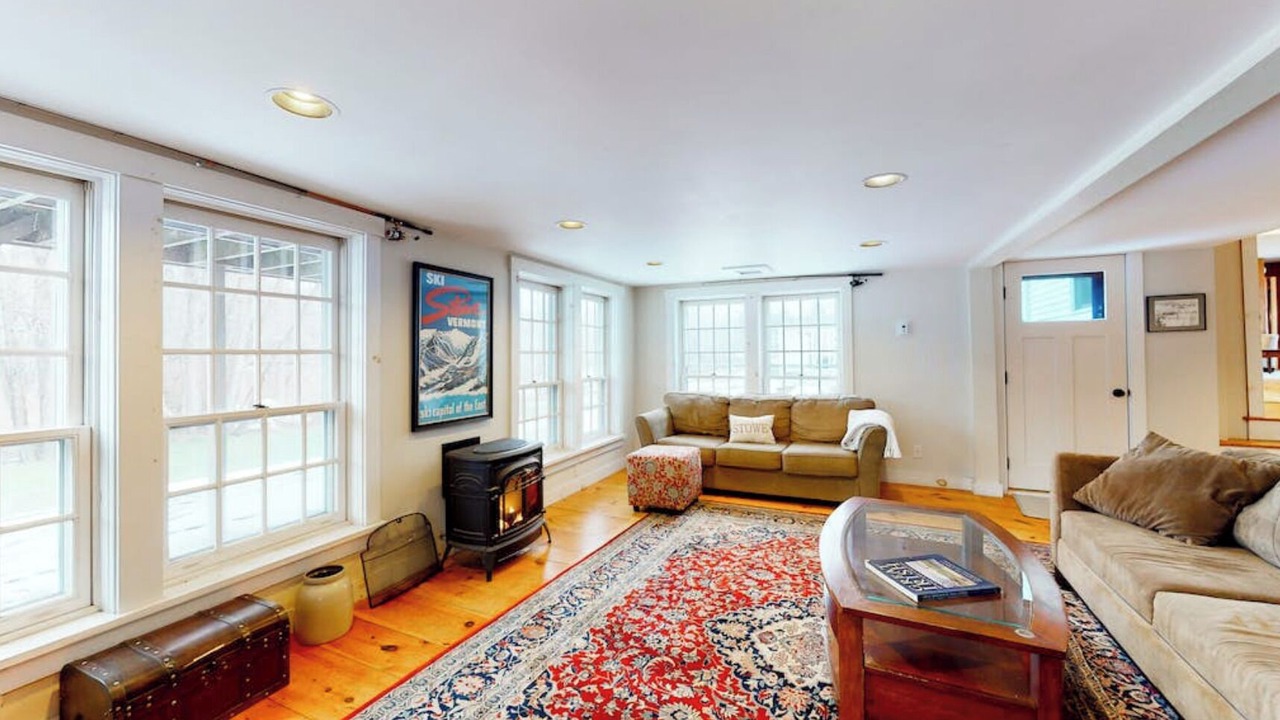 Photo of Livingroom in Stowe Hollow