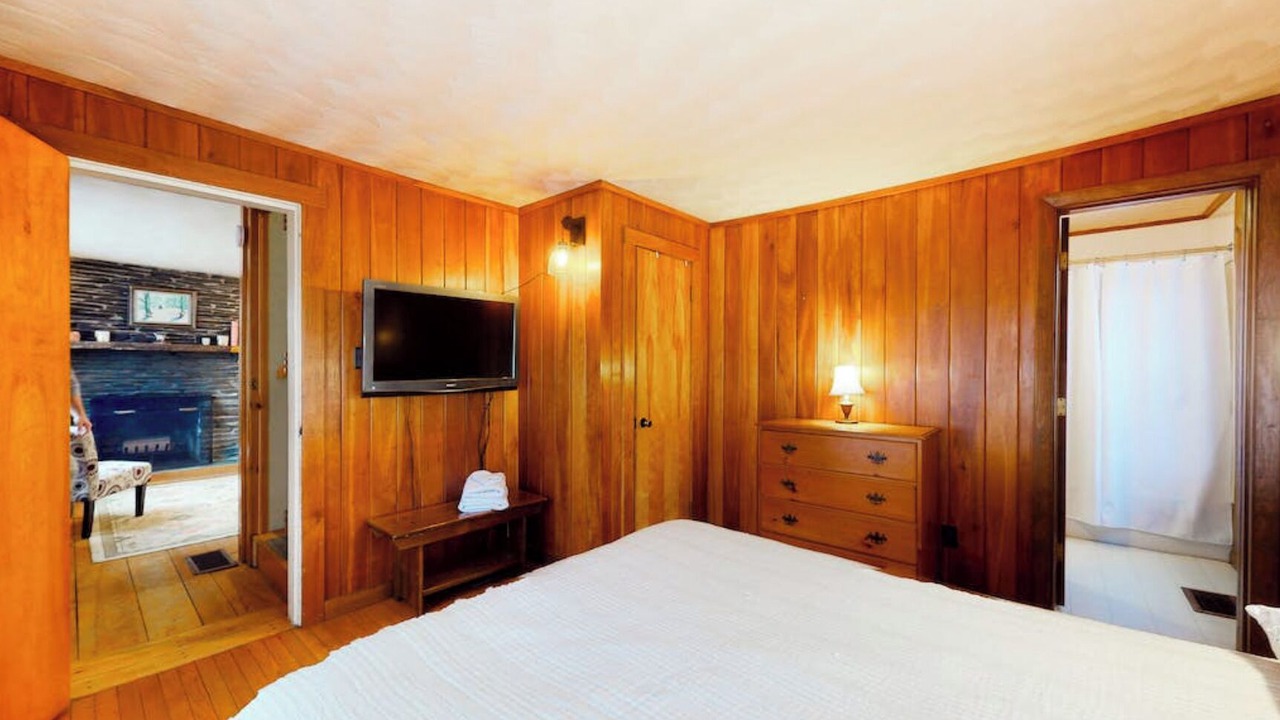 Photo of Bedroom in Stowe Hollow