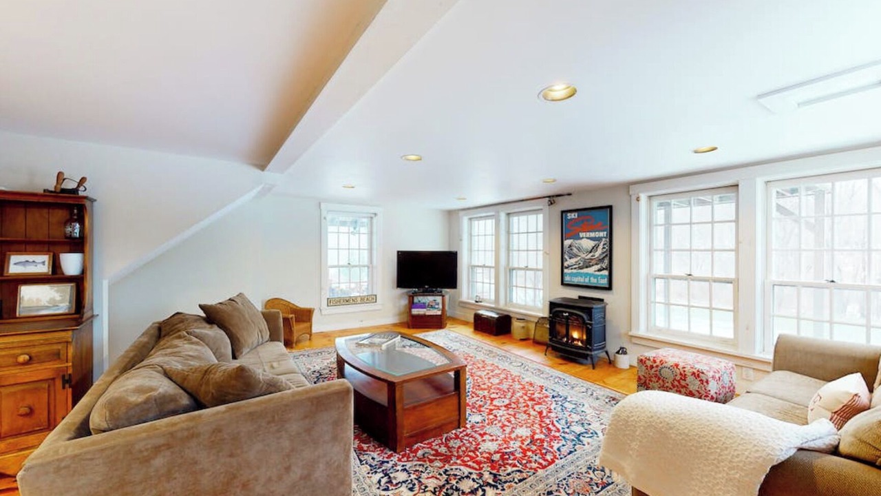 Photo of Livingroom in Stowe Hollow