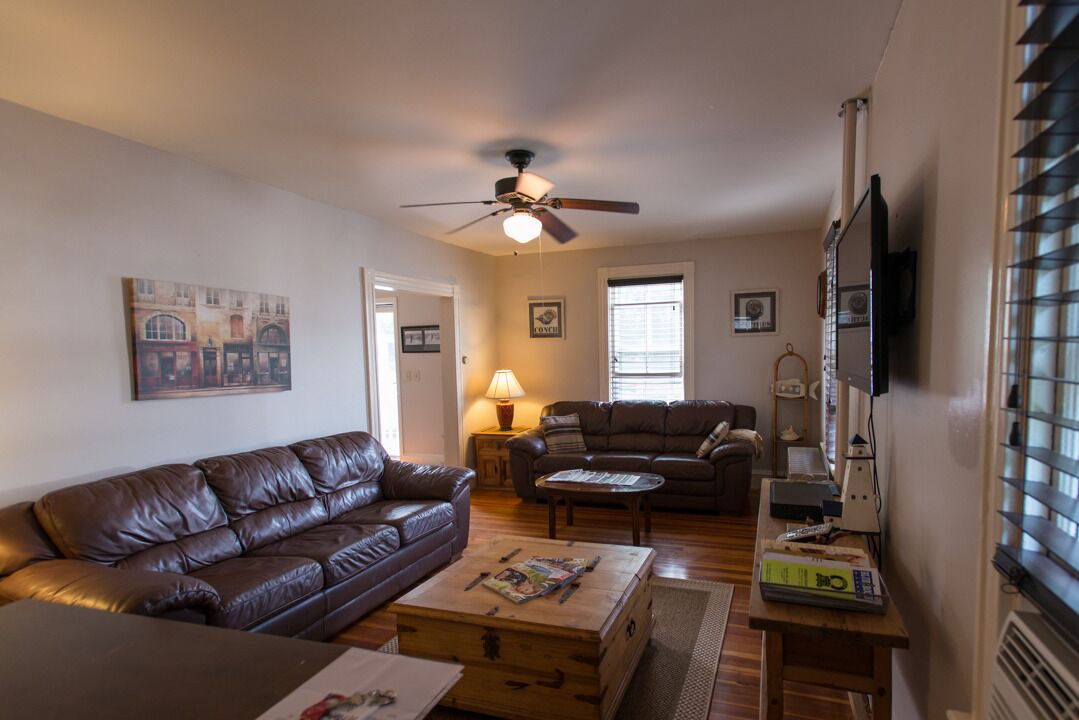 Photo of Livingroom in Fifth Ward