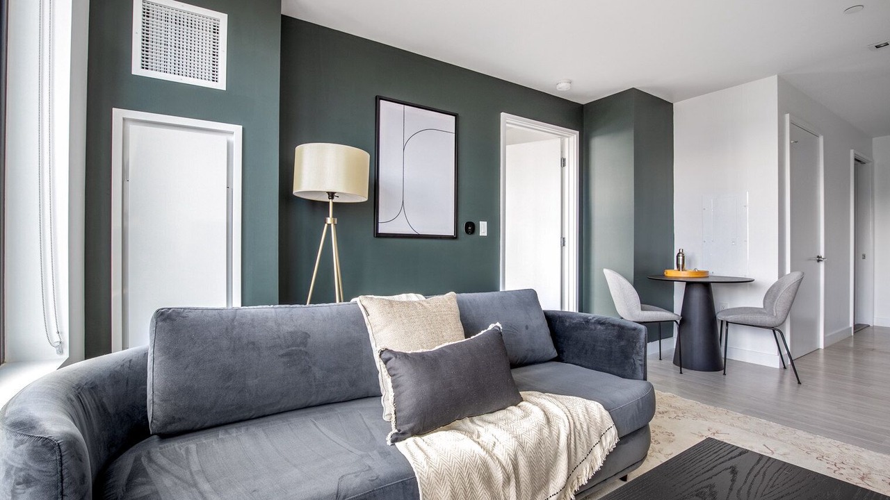 Photo of Livingroom in Seaport District