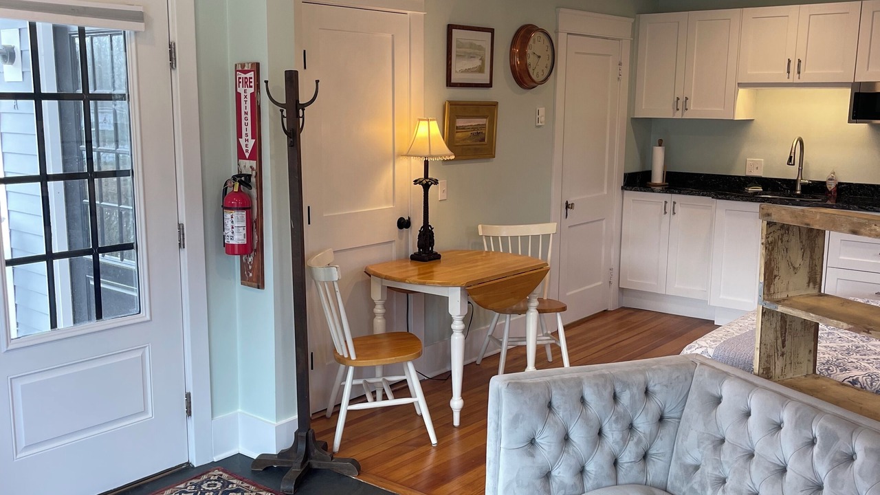 Photo of Livingroom in Jamestown