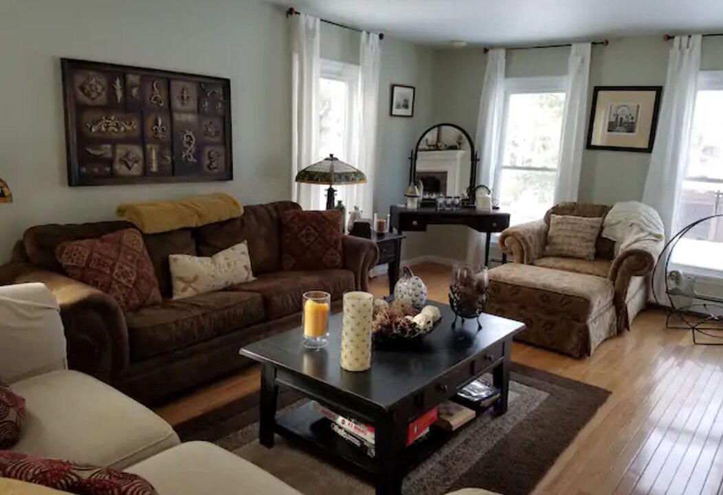 Photo of Livingroom in Whitehall