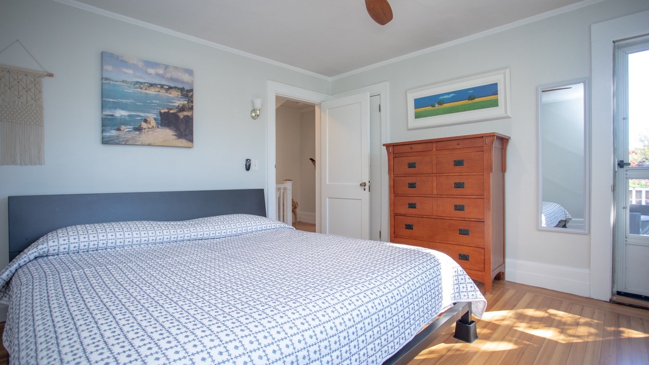 Photo of Bedroom in Cliff Walk