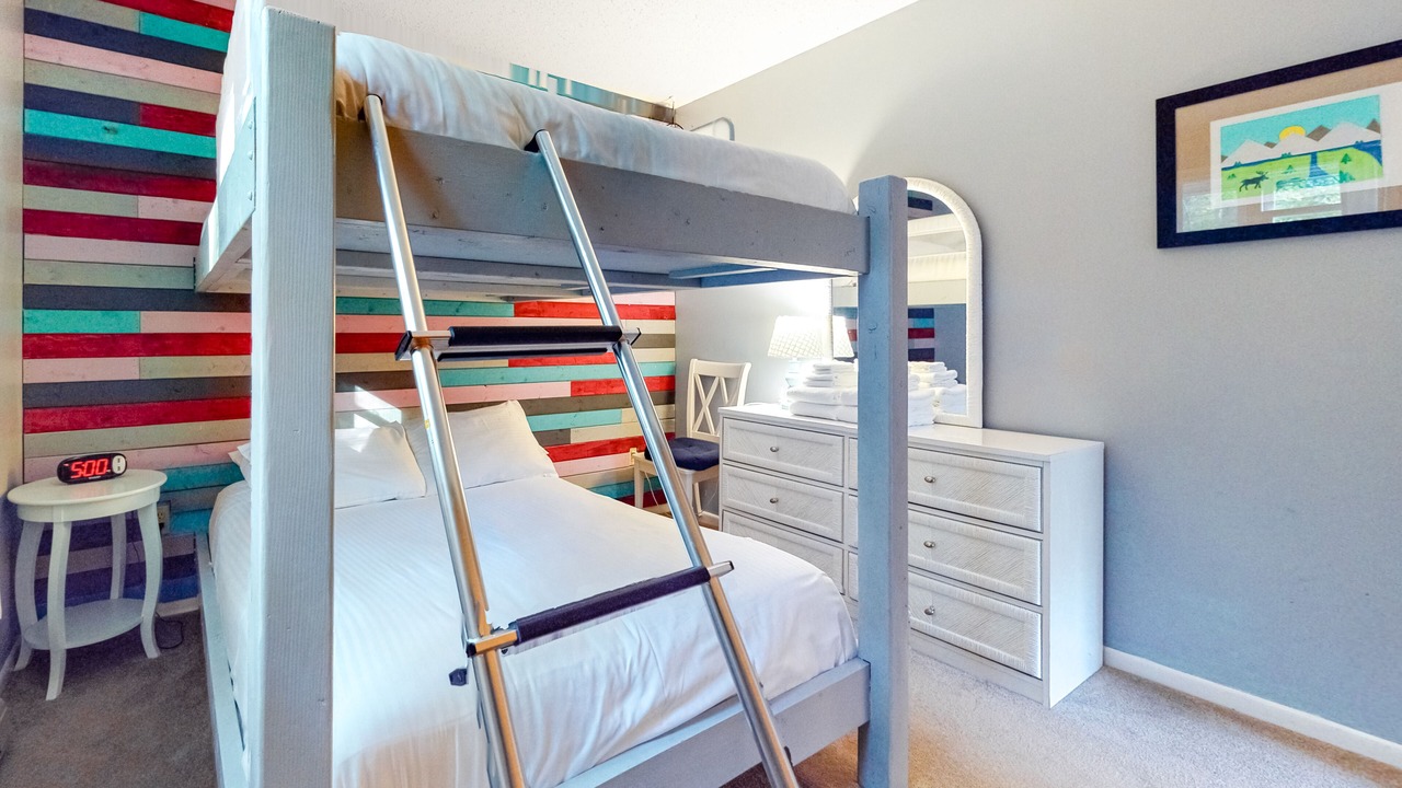 Photo of Bedroom in Eidelweiss Village
