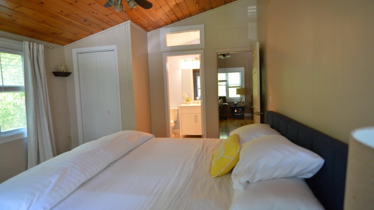 Photo of Bedroom in Jamestown