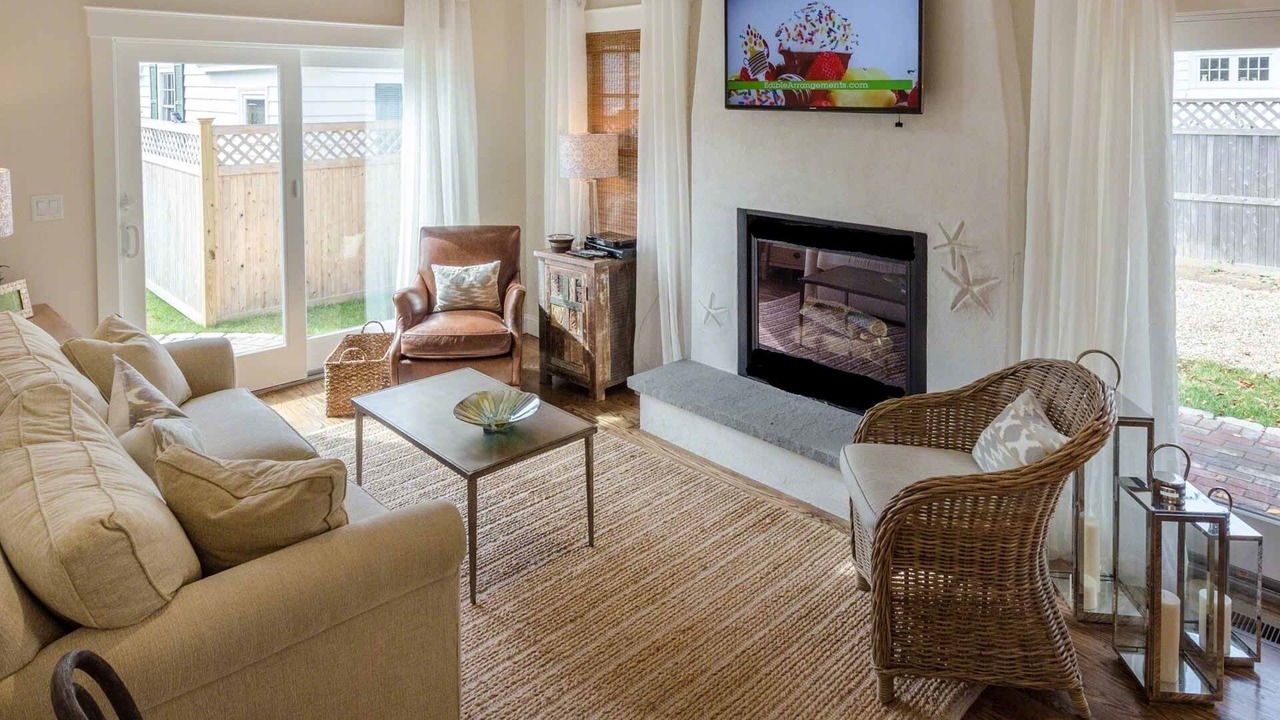 Photo of Livingroom in Edgartown