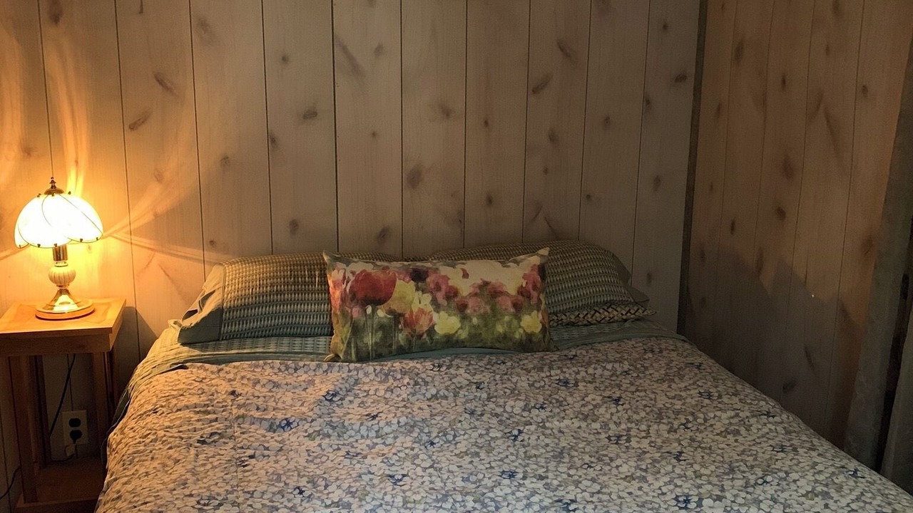 Photo of Bedroom in East Wakefield